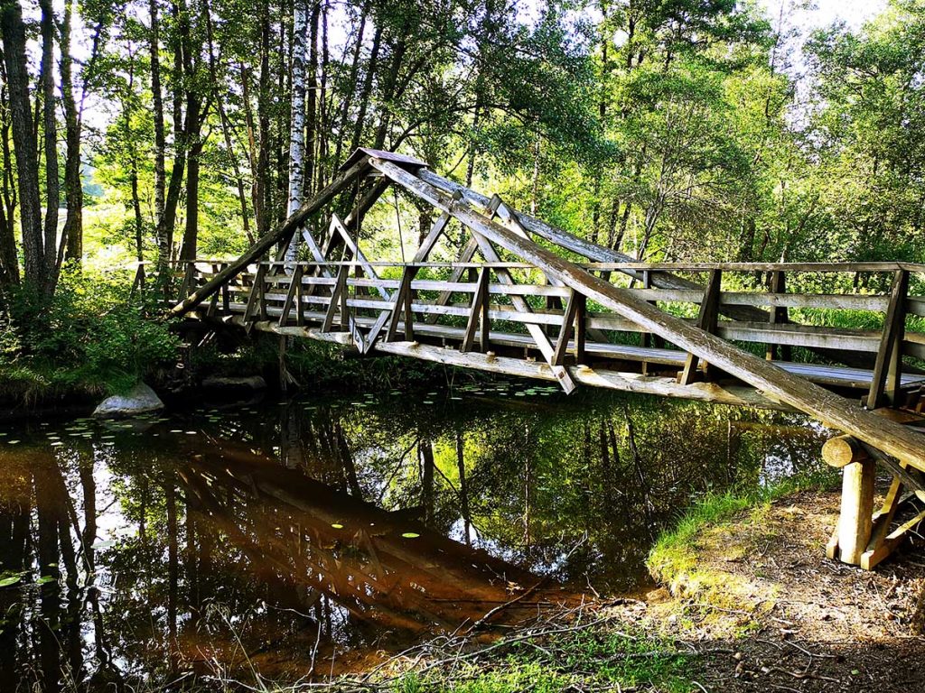 Forngårdin kävelysilta